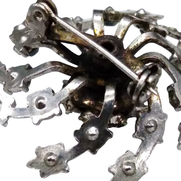 Vintage Coro Pinwheel Flower Brooch with Emerald Cut Center Rhinestone, Spiral - Picture 4 of 4